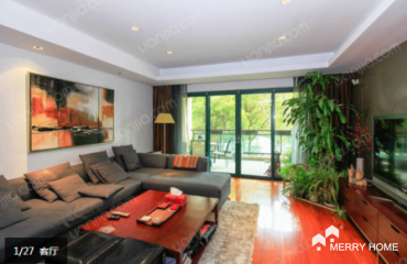 rent a nice 4bdrs apartment in Yanlord garden shanghai
